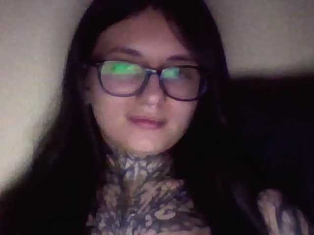 Juic7777 live cam on BongaCams