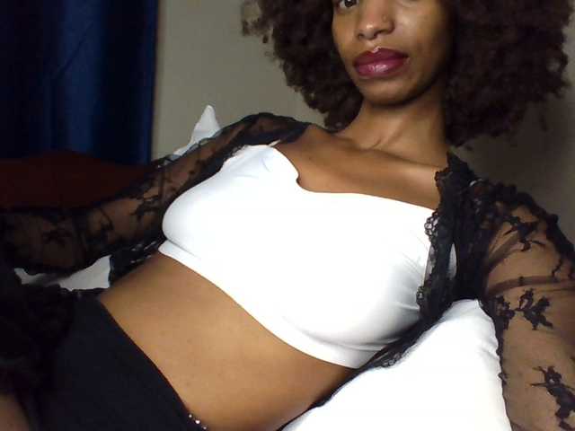 Velveet live cam on BongaCams