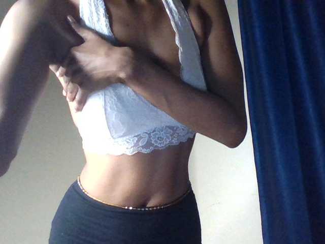 Velveet live cam on BongaCams