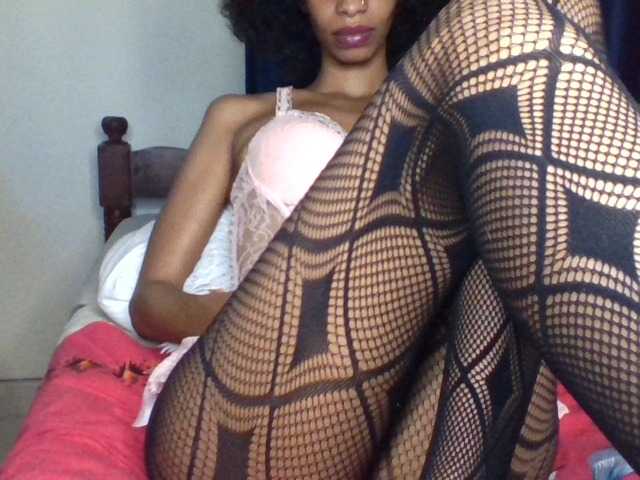 Velveet's BongaCams show and profile