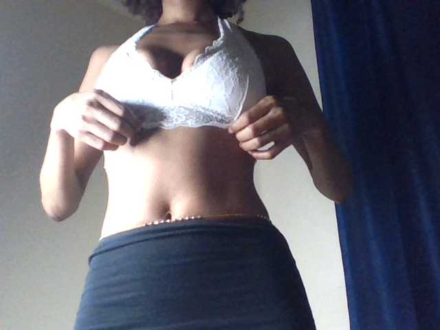 Velveet live cam on BongaCams