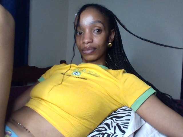 Velveet live cam on BongaCams