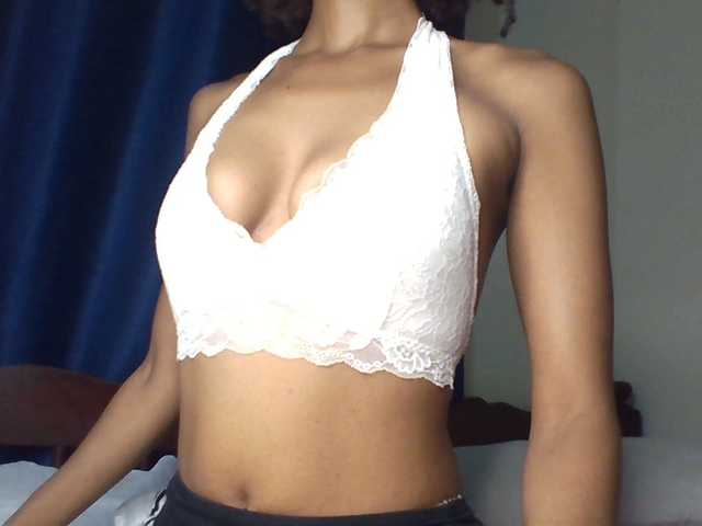 Velveet live cam on BongaCams