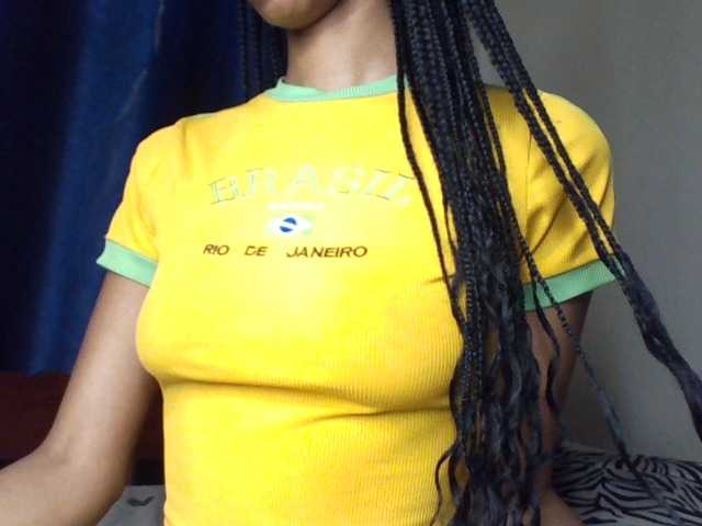 Velveet live cam on BongaCams