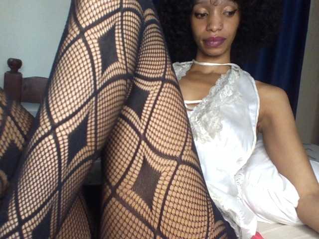 Velveet's BongaCams show and profile