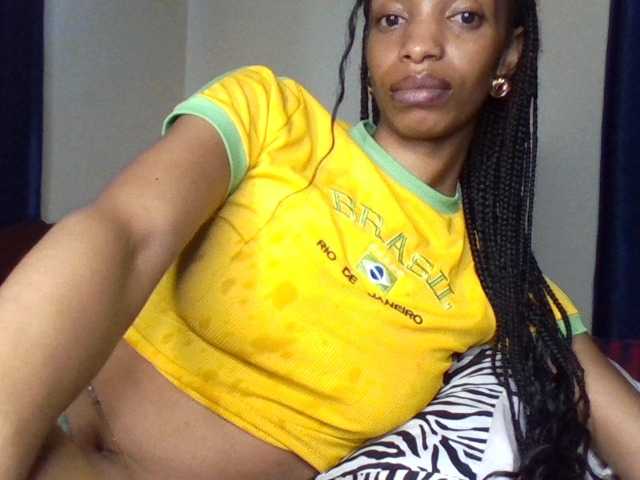Velveet live cam on BongaCams