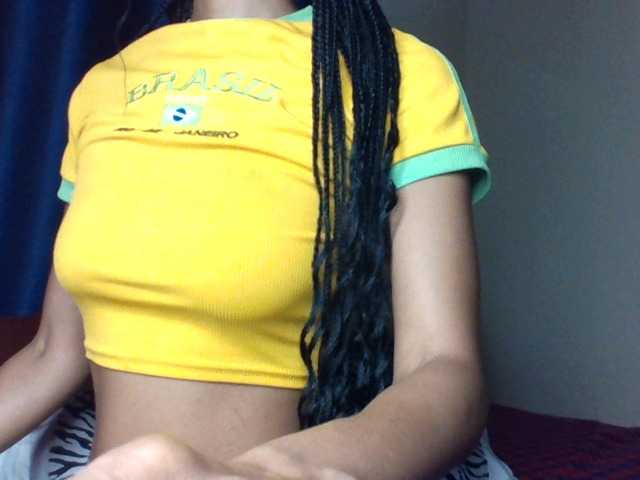 Velveet live cam on BongaCams