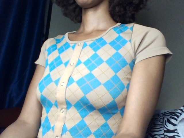 Velveet live cam on BongaCams