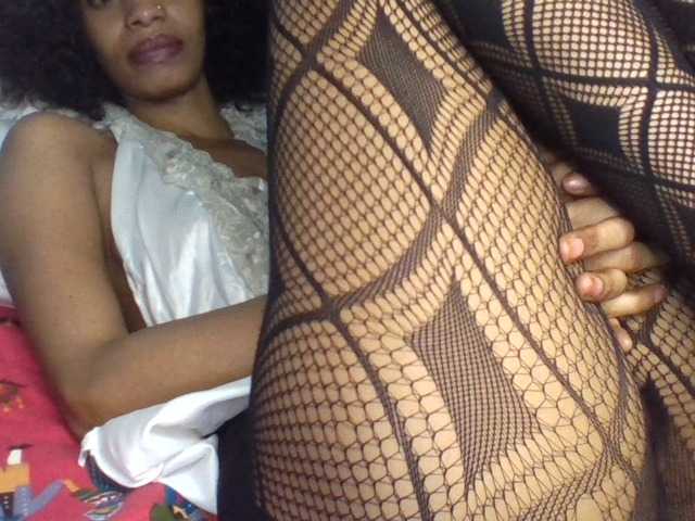 Velveet's BongaCams show and profile