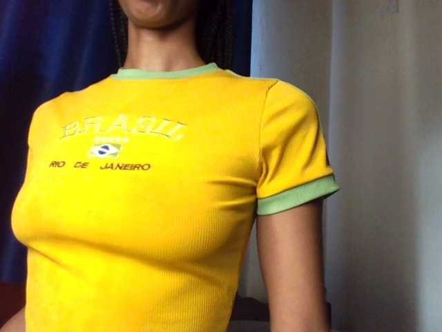 Velveet live cam on BongaCams