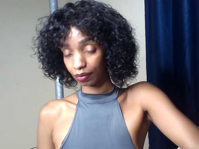 Velveet live cam on BongaCams