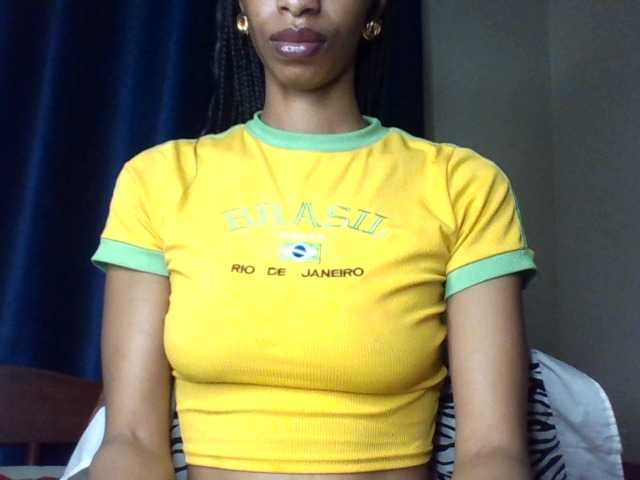 Velveet live cam on BongaCams