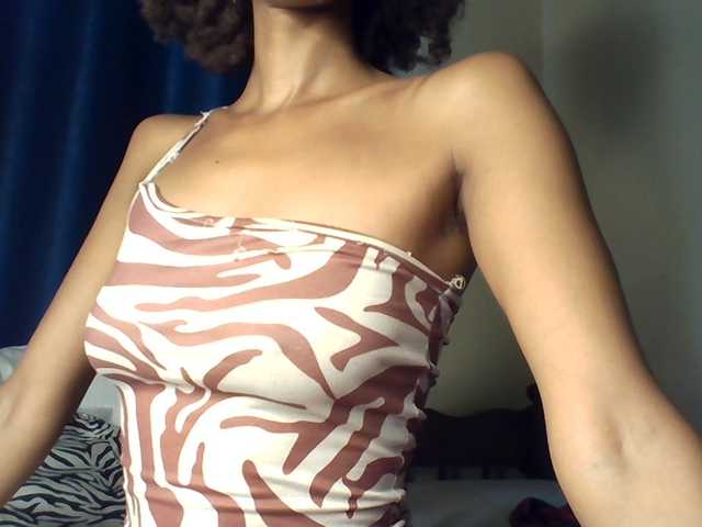 Velveet live cam on BongaCams
