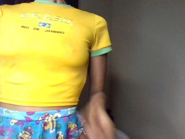 Velveet live cam on BongaCams