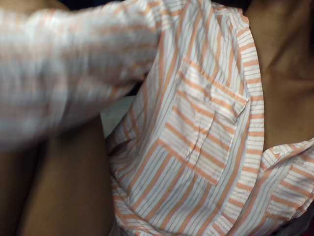 Velveet live cam on BongaCams