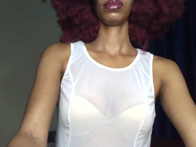 Velveet's BongaCams show and profile