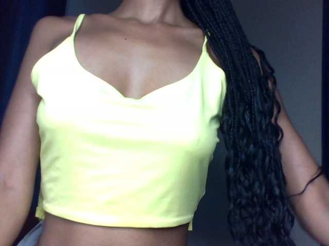 Velveet live cam on BongaCams