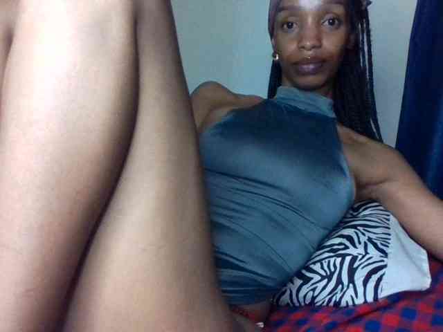 Model: Velveet