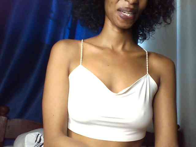 Model: Velveet