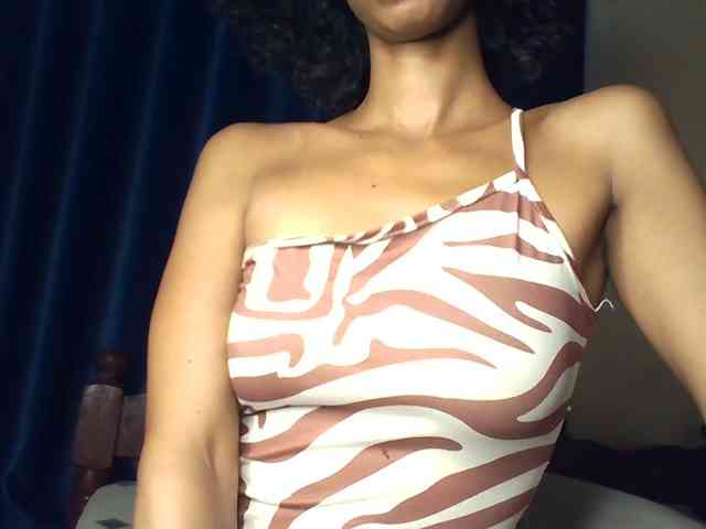 Model: Velveet
