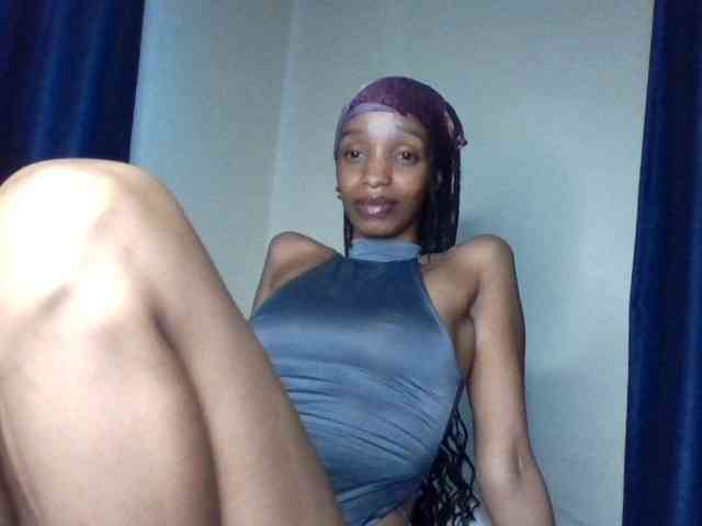 Model: Velveet