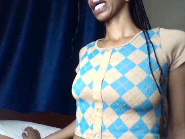 Model: Velveet
