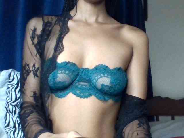 Model: Velveet