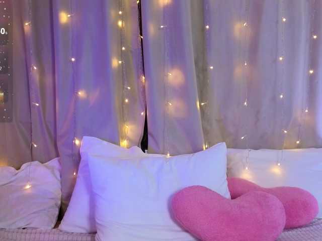 KiraBriis's BongaCams show and profile