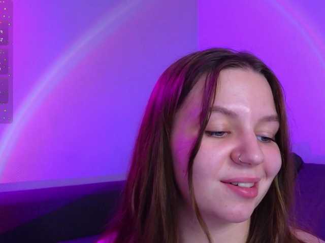 KiraBriis live cam on BongaCams
