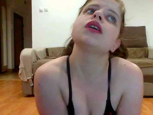 Sweetgirl2001 webcam