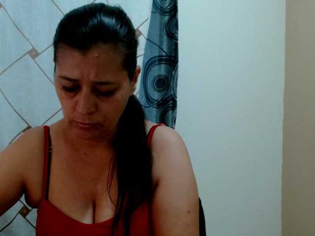 Adrianamilf live cam on BongaCams