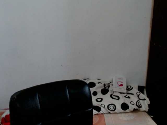 Adrianamilf Live Cam su BongaCams