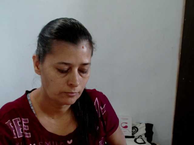 Adrianamilf live webcam show