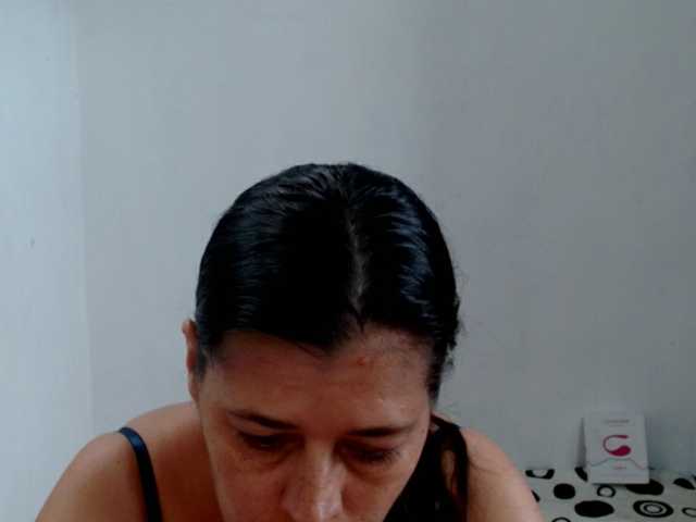 Adrianamilf live webcam show