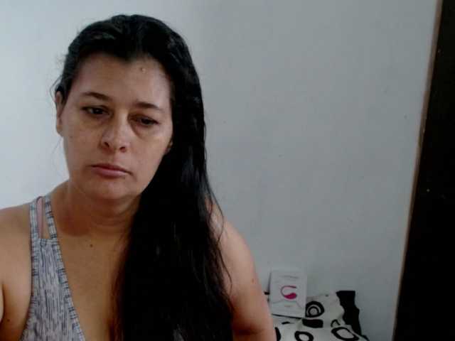 Adrianamilf live webcam show