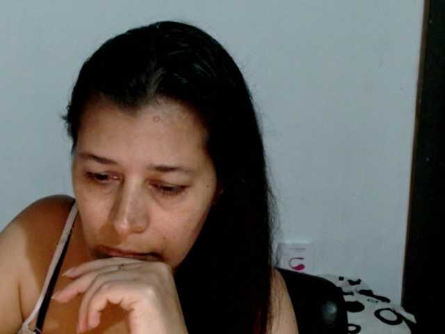 Adrianamilf live webcam show