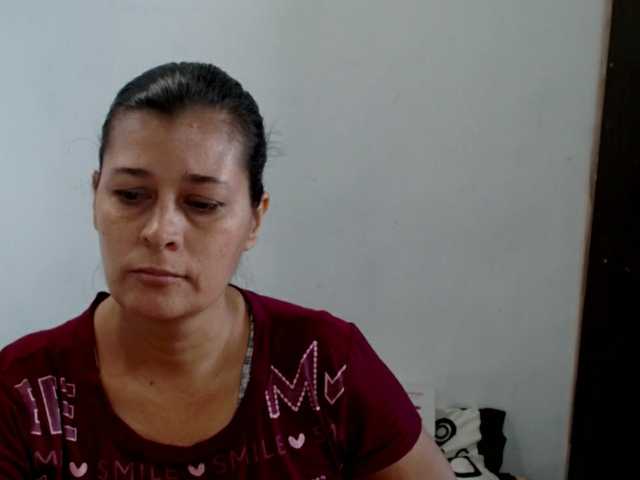 Adrianamilf live webcam show