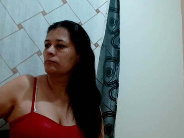 Adrianamilf live cam preview