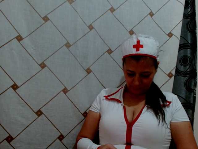 Adrianamilf live cam on BongaCams
