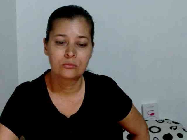 Adrianamilf webcam