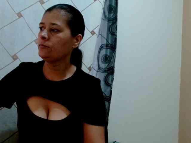Adrianamilf webcam