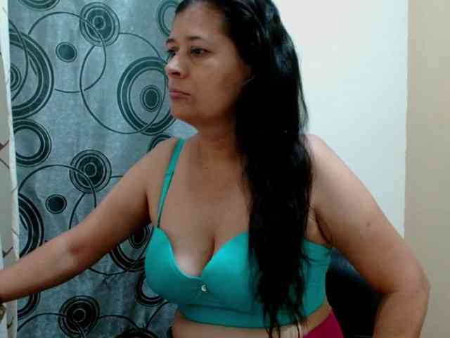 Adrianamilf Adrianamilf