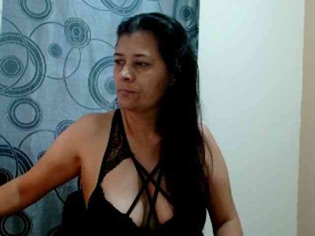 Adrianamilf webcam