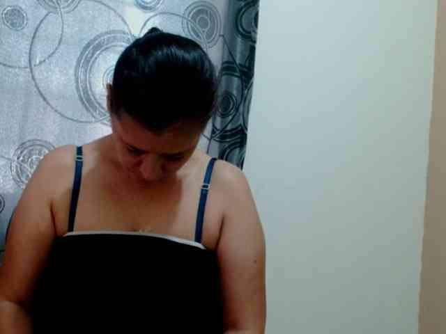 Adrianamilf webcam