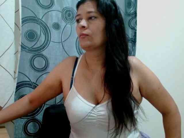 Adrianamilf webcam