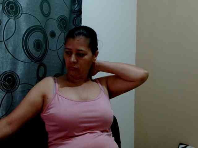 Adrianamilf webcam