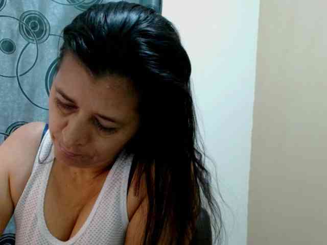 Adrianamilf webcam