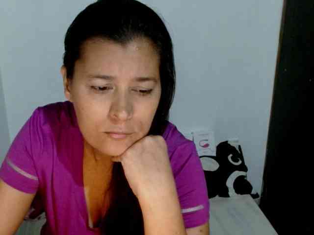 Adrianamilf webcam