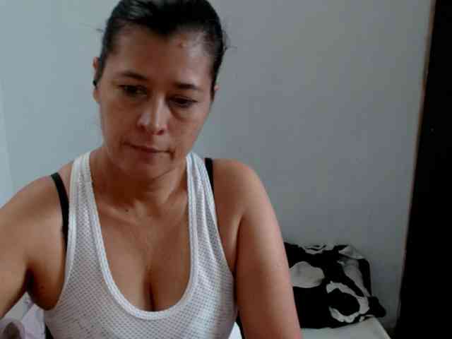 Adrianamilf webcam