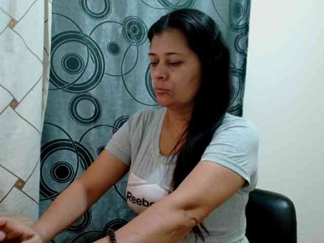 Adrianamilf webcam
